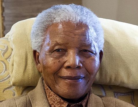 Nelson Mandela experimenta una espectacular mejoría
