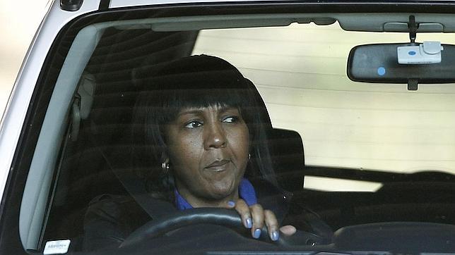 Ndileka, nieta de Nelson Mandela, muestra su dolor por la lucha familiar permanente