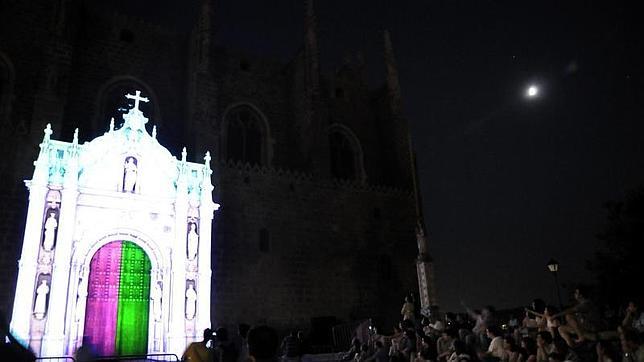 San Juan de los Reyes, transformado por el mapping