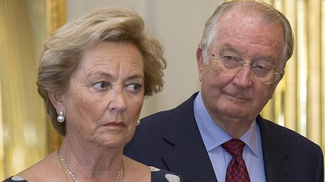 Alberto II y Paola se despiden del pueblo Belga