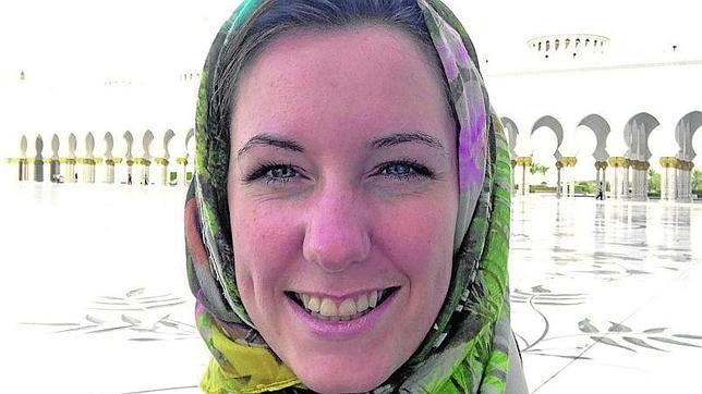 Condenan por adulterio a una joven noruega violada en Dubai