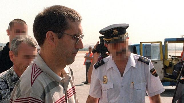 Víctimas y funcionarios de prisiones alertan de una oleada de permisos a etarras