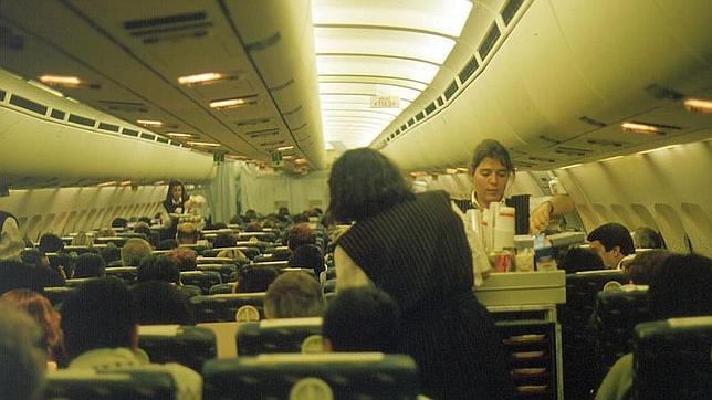 Ryanair y easyJet, las aerolíneas que logran más márgenes con la venta de comida