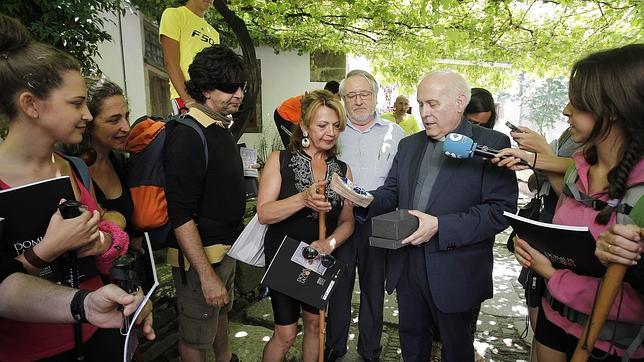 Una familia extremeña se convierte en el peregrino 100.000 en llegar a Santiago