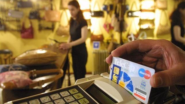La CE propone un tope a las «excesivas» comisiones por pagos con tarjeta