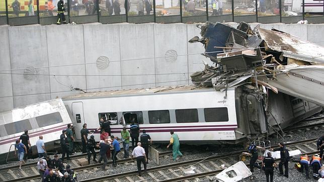 «Consternación» y solidaridad con las víctimas en las primeras reacciones tras el accidente