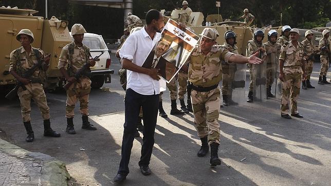 El Ejército egipcio dice que «apuntará» contra los responsables de «terrorismo»