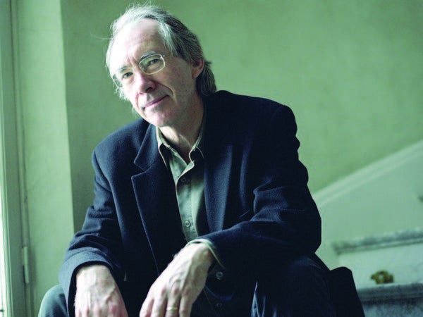 Amis, McEwan y Rushdie: Los Tres Tenores de la ficción inglesa