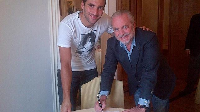 Higuaín ya es jugador del Nápoles
