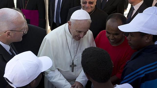 Rescatan a 450 inmigrantes en las costas del sur de Italia en apenas 24 horas