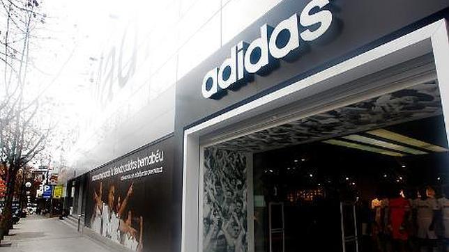 Donde hoy se sitúa la tienda del club, en la calle del Padre Damián, habrá una zona de ocio y restaurantes