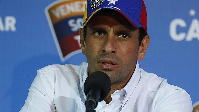 Capriles pide la mediación del Papa en el conflicto venezolano