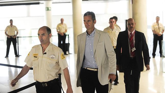 La juez levanta la prohibición a los medios de difundir los correos de Urdangarín