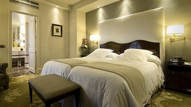 Este hotel está enclavado en la calle Velázquez, pleno corazón del barrio de Salamanca