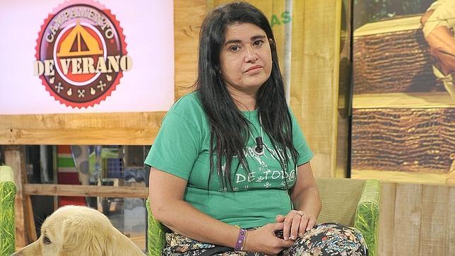 Lucía Etxebarría, en Facebook: «Me dirijo a comisaría a interponer denuncia penal»