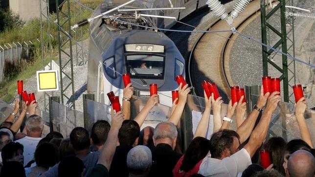 Cómo fueron los momentos antes del accidente de tren, segundo a segundo