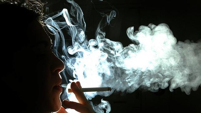 Prohibir fumar en los casinos reduce el número de ataques al corazón