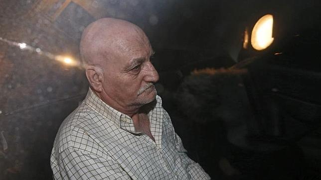 El juez envía a prisión al pederasta español indultado por Marruecos