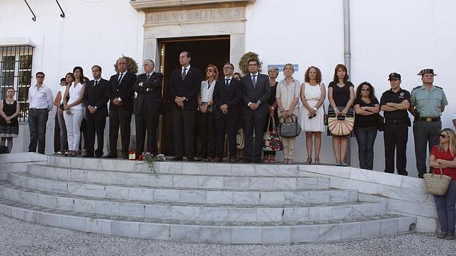 Exigen analizar por qué falló la protección en el asesinato de una mujer en Badajoz