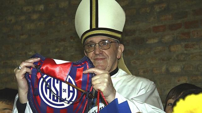 El Papa paga cada mes la cuota del club argentino San Lorenzo de Almagro
