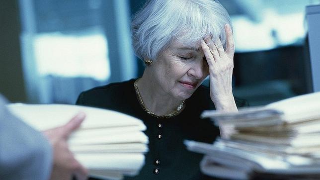 Las madres trabajadoras sufren mayor estrés que los padres