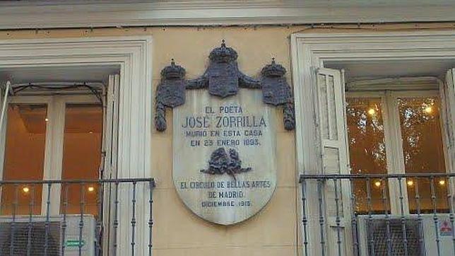 La antigua vivienda de José Zorrilla tiene en la fachada una placa que recuerda al escritor