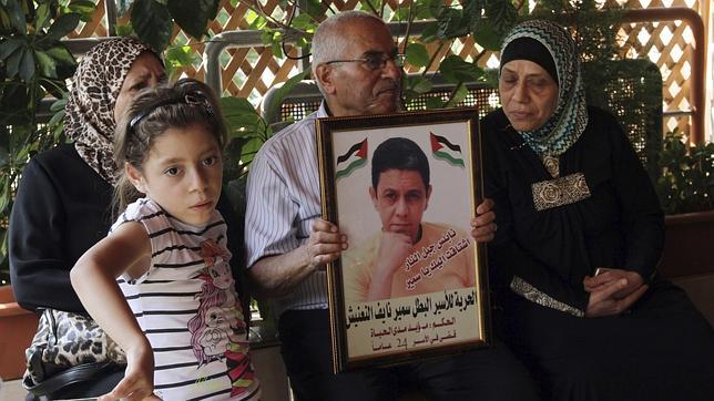 Israel desvela los nombres de los 26 presos palestinos que serán liberados mañana