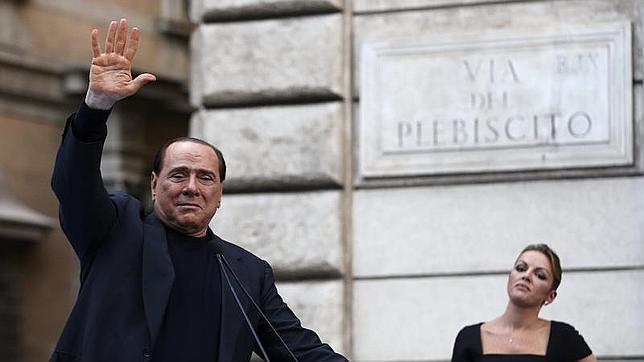 La defensa de Berlusconi, convencida de que pedirá el indulto antes o después