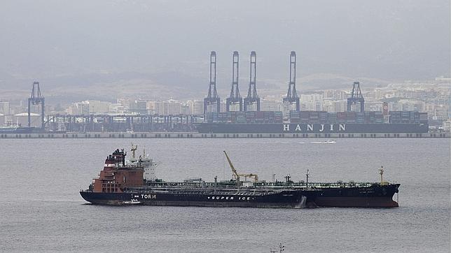 Interior asegura que la Guardia Civil será «estricta y ejemplar» contra el «bunkering»