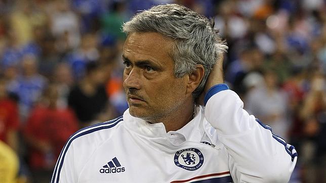 Mourinho veta el traspaso de David Luiz al Barcelona: «No va a salir a ningún precio»