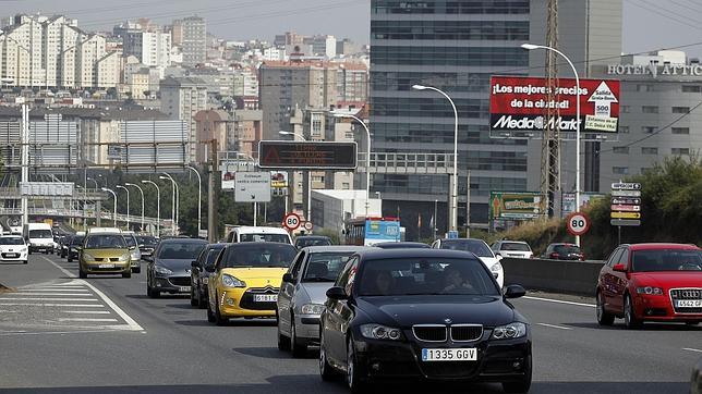 Normalidad en las carreteras gallegas en el arranque de la segunda operación salida