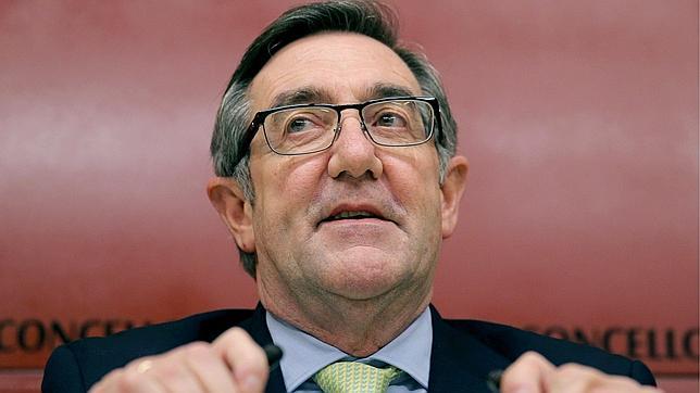 El Ayuntamiento de Santiago declarará persona non grata al alcalde de Vigo