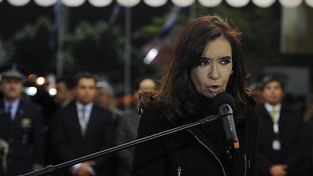 Cristina Fernández arremete contra España y la UE tras su revés electoral
