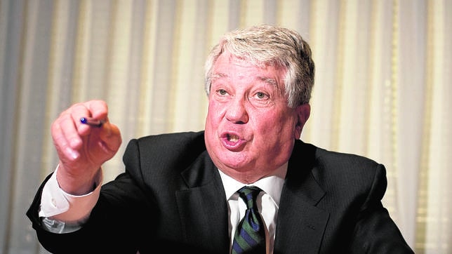 El vicepresidente de CEOE matiza a Rosell: «Queremos flexibilidad, no quitar privilegios»