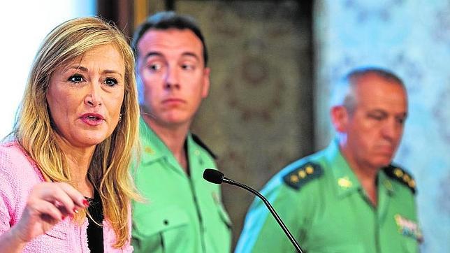 El «mal tono» de Twitter hacia Cristina Cifuentes, una asidua de la red social