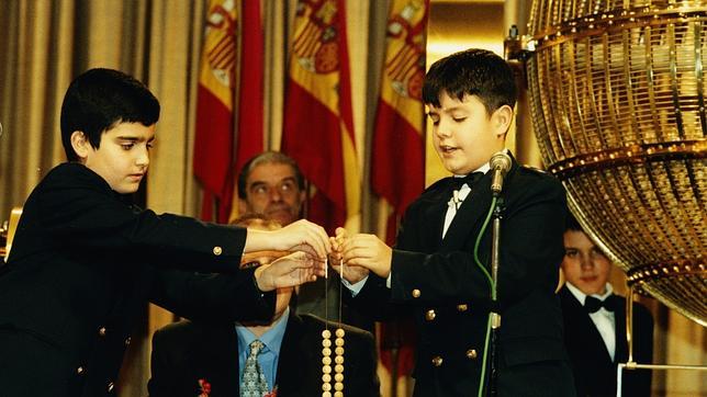 Hacienda sólo ha recaudado un 14,8% de lo anunciado por el nuevo Impuesto sobre premios de Lotería