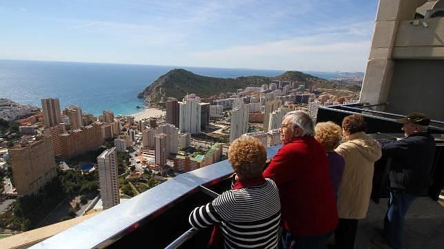 Las pernoctaciones hoteleras suman tres meses al alza tras crecer un 0,5% en julio