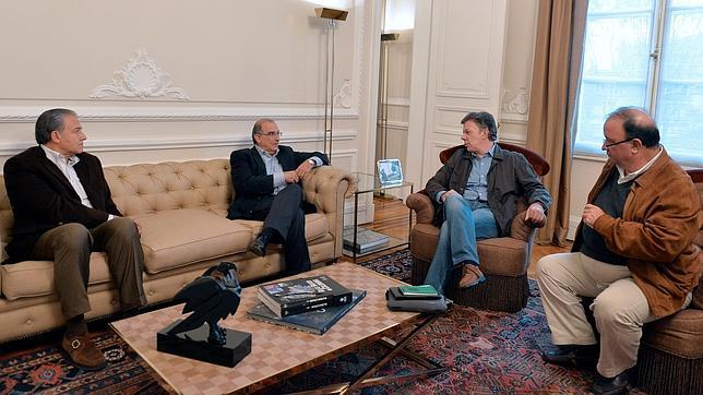 Santos ordena a la delegación volver a Cuba y reanudar el diálogo con las FARC