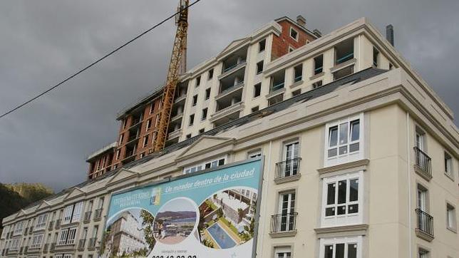 Las hipotecas sobre viviendas se desploman un 42,2% en junio, la mayor caída del año