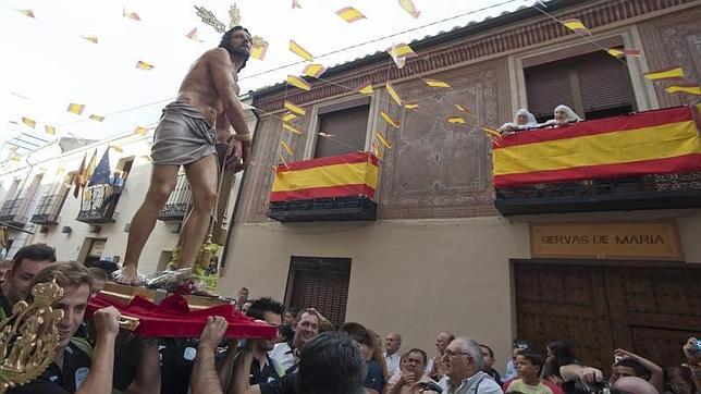El año pasado fue el Inter Movistar el encargado de sacar al Cristo en procesión
