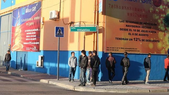 La Comunidad organiza un curso de español de supervivencia para chinos