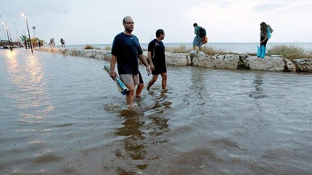 ¿Por qué se forman tormentas torrenciales a finales de verano?