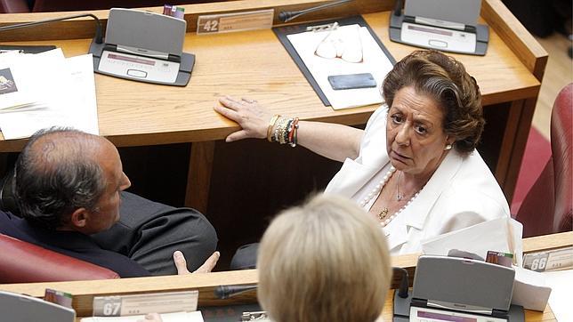 La Fiscalía pide la imputación de Camps y Barberá en el caso Nóos