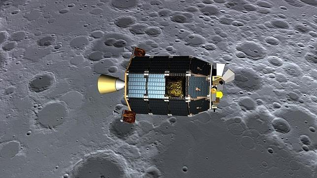 Recreación de LADEE sobre la superficie lunar