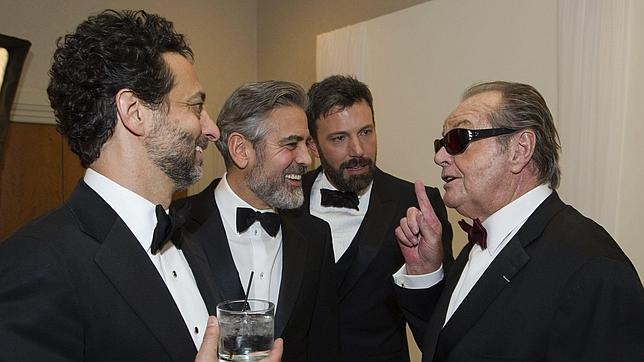 El entorno de Jack Nicholson niega su retirada