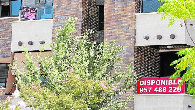 La venta de vivienda reduce su descenso al 4,2 % en el segundo trimestre