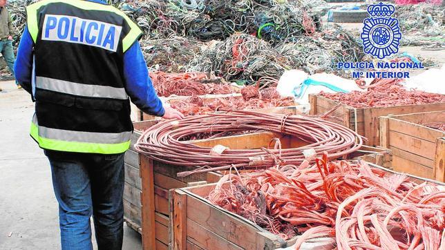 Cazados con 140 kilos de cobre