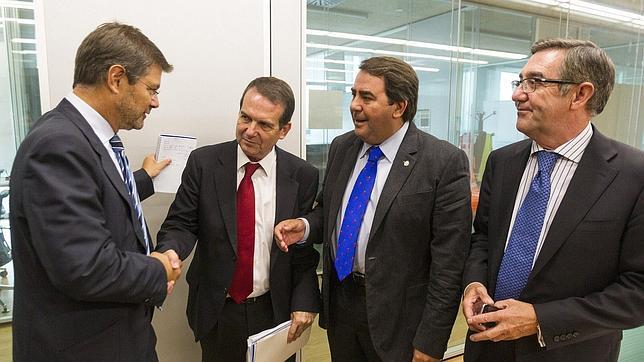 Aena propone que los vuelos internacionales se centralicen en Lavacolla