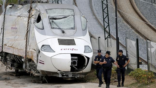 El juez rechaza imputar a Renfe como responsable del accidente de Santiago