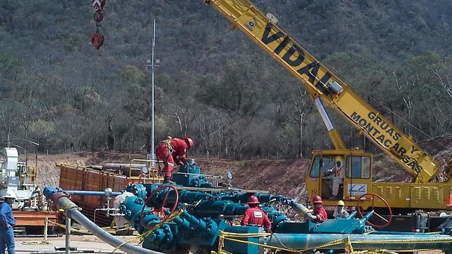 Repsol pone en marcha ampliación en planta de gas para exportar a Argentina